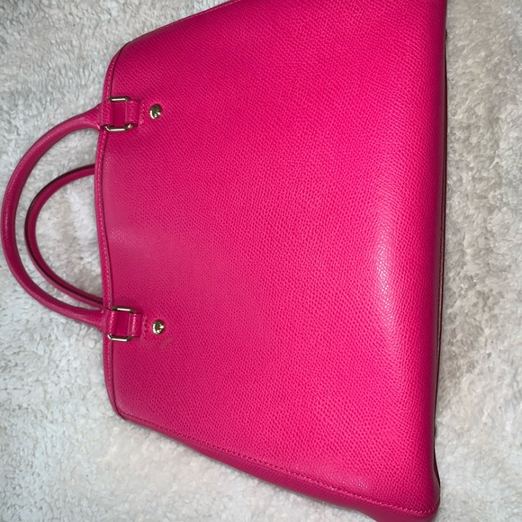 Coach - Pink Ruby Medium size handbag 👜 - Picture 5 of 6